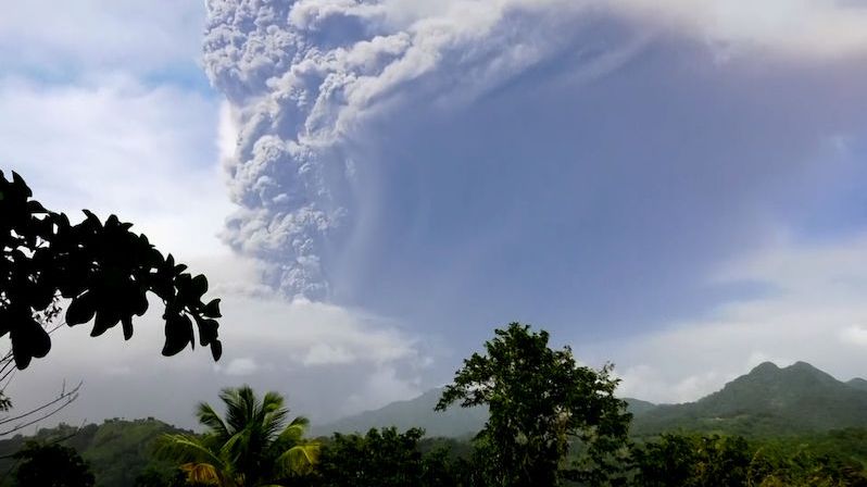 Sopka na ostrově Svatý Vincenc hlásí další erupci